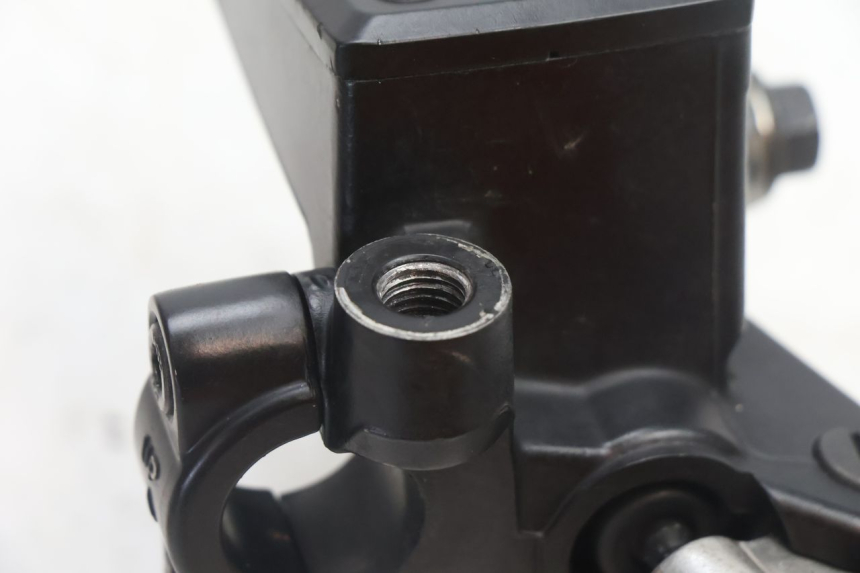 photo de VOORREM HOOFDREMSILINDER YAMAHA TDM ABS 900 (2002 - 2014) - Overzicht