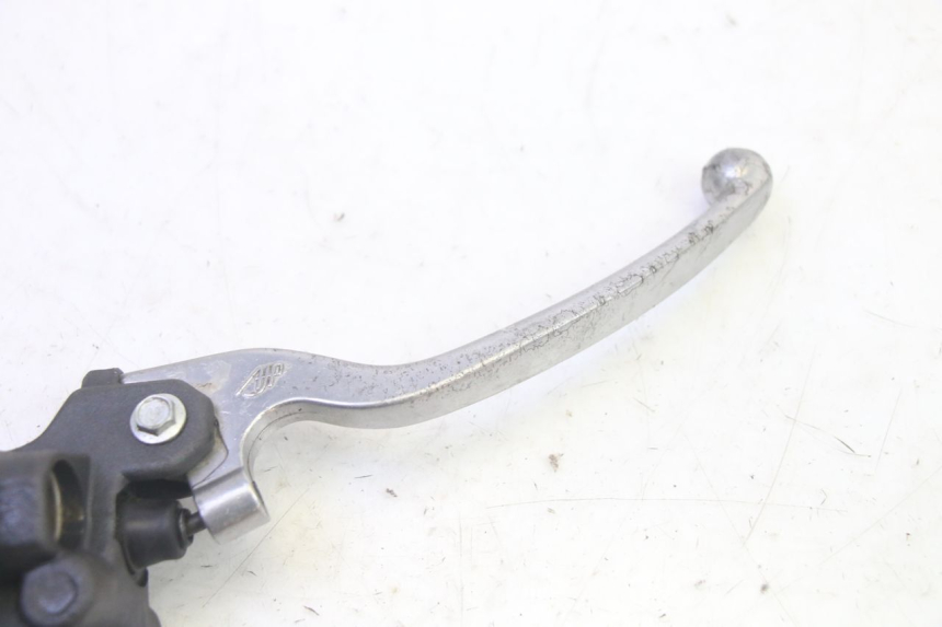 photo de VOORREM HOOFDREMSILINDER YAMAHA TZR 50 (2008 - 2016) - Zoom op gebruiksstaat