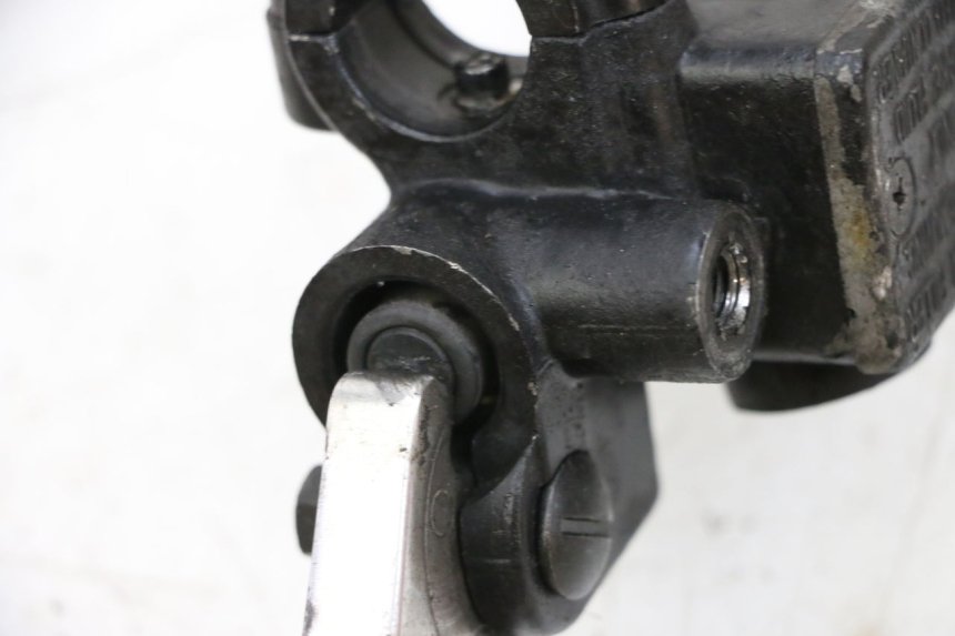 photo de VOORREM HOOFDREMSILINDER PIAGGIO VESPA GTS SUPER IE 125 (2009 - 2016) - Andere kijkhoek