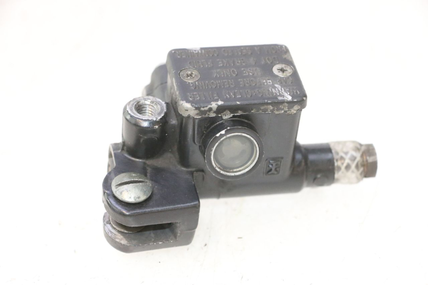 photo de VOORREMHOOFDREMSILINDER PIAGGIO VESPA LX 2T 50 (2005 - 2013) - Technische close-up