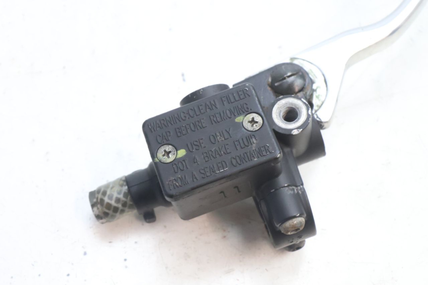 photo de VOORREM HOOFDREMSILINDER PIAGGIO VESPA S 2T 50 (2007 - 2014) - Detail van het onderdeel