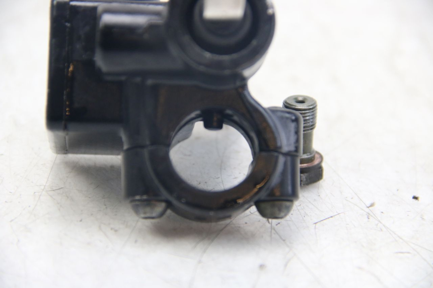 photo de VOORREMHOOFDREMMER PIAGGIO VESPA SPRINT 2T 50 (2014 - 2018) - Bevestigingspunten