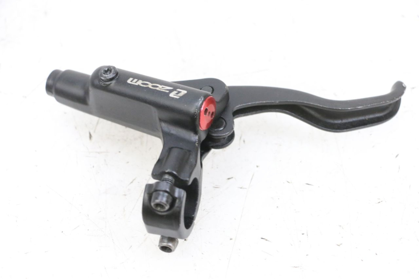 photo de VOORREMHOOFDREMSILINDER DUALTRON VICTOR LIMITED 1 - Hoofdaanzicht