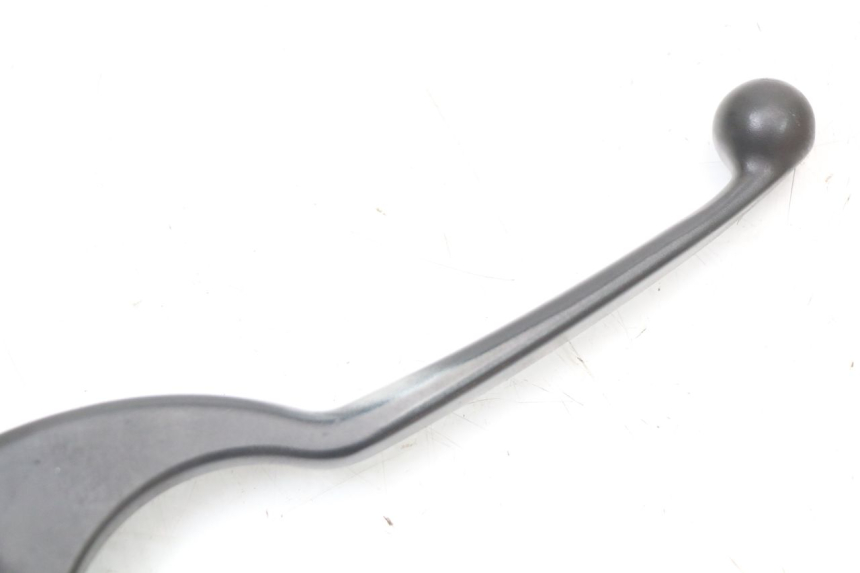 photo de VOORREM HOOFDREMSILINDER YAMAHA XMAX X-MAX ABS 125 (2017 - 2020) - Bevestigingspunten