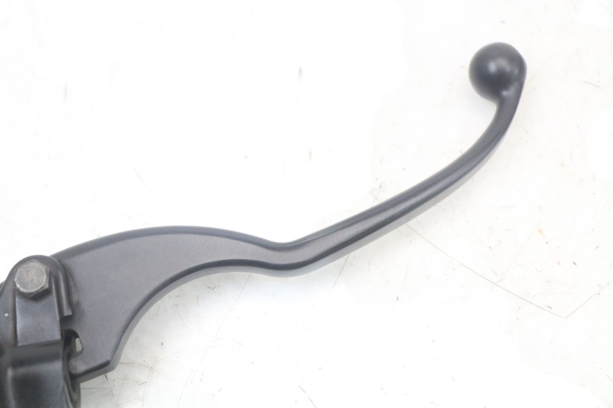 photo de VOORREM HOOFDREMSILINDER YAMAHA XMAX X-MAX ABS 125 (2017 - 2020) - Andere kijkhoek