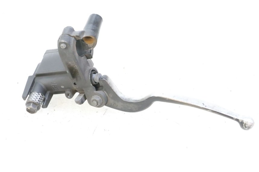 photo de VOORREM HOOFDREMSILINDER YAMAHA X-MAX XMAX ABS 250 (2010 - 2012) - Overzicht