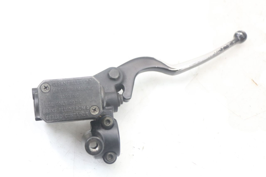 photo de VOORREM HOOFDREMSILINDER YAMAHA XMAX X-MAX 125 (2006 - 2009) - Hoofdaanzicht