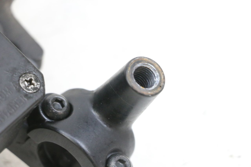 photo de VOORREM HOOFDREMSILINDER YAMAHA X-MAX XMAX 125 (2010 - 2013) - Zoom op gebruiksstaat