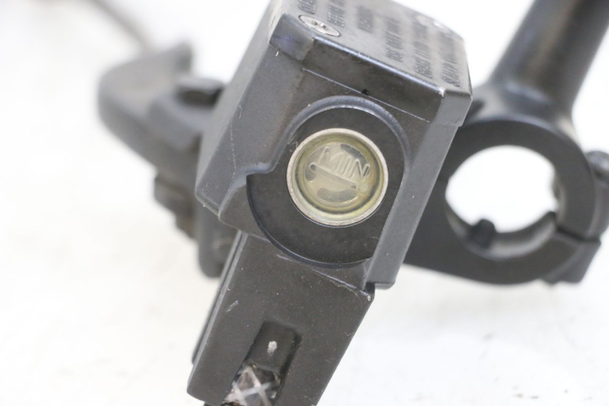 photo de VOORREM HOOFDREMSILINDER YAMAHA X-MAX XMAX 125 (2010 - 2013) - Andere kijkhoek