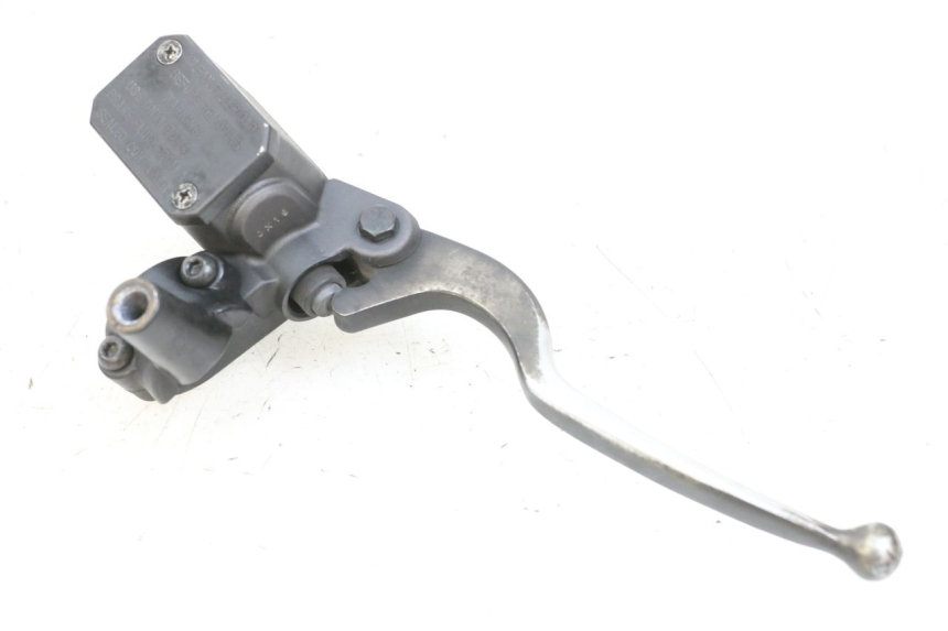 photo de VOORREM HOOFDREMSILINDER YAMAHA X-MAX XMAX 125 (2010 - 2013) - Bevestigingspunten