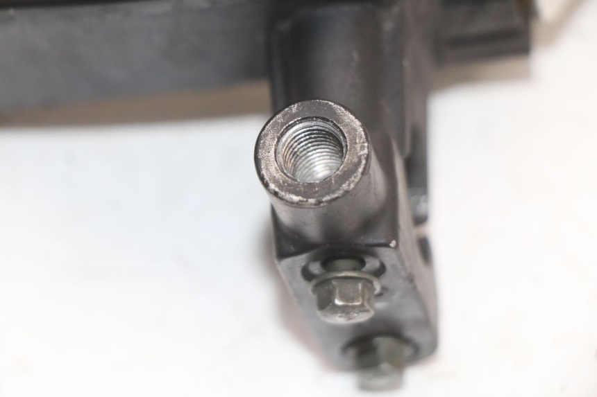 photo de VOORREM HOOFDREMSILINDER KYMCO XCITING 250 (2006 - 2009) - Andere kijkhoek