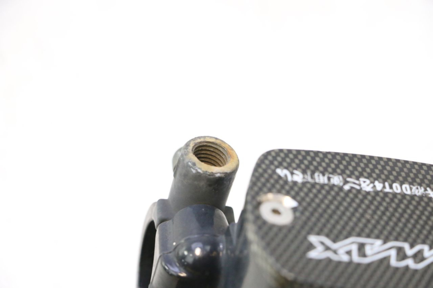 photo de VOORSTE HOOFDREMMER YAMAHA XP T-MAX ABS 500 (2005 - 2005) - Bevestigingspunten