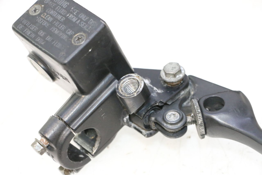 photo de VOORSTE HOOFDREMMER HONDA XRV AFRICA TWIN 750 (1990 - 1992) - Bevestigingspunten