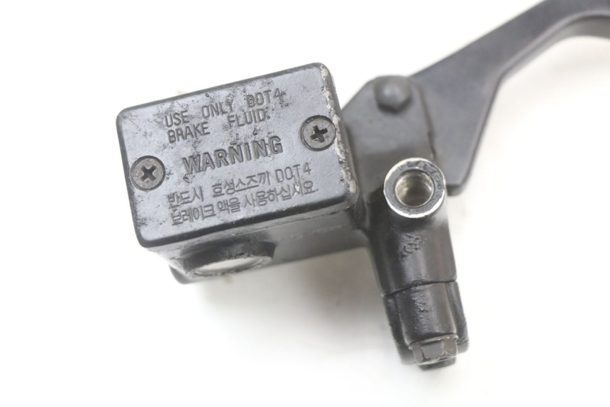 photo de VOORREM HOOFDREMSILINDER HYOSUNG XRX 125 (2000 - 2008) - Detail van het onderdeel