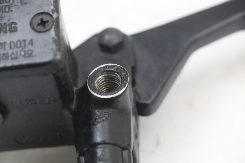 photo de VOORREM HOOFDREMSILINDER HYOSUNG XRX 125 (2000 - 2008) - Zoom op gebruiksstaat