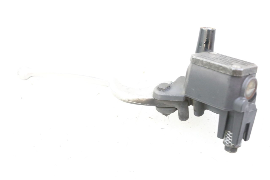 photo de VOORREM HOOFDREMSILINDER YAMAHA X-MAX XMAX ABS 250 (2010 - 2014) - Zoom op gebruiksstaat