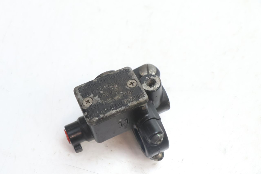 photo de VOORREMHOOFDREMSILINDER PIAGGIO ZIP 2T 50 (2009 - 2019) - Hoofdaanzicht