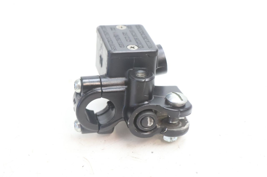 photo de VOORREMHOOFDREMSILINDER PIAGGIO ZIP 2T 50 (2009 - 2019) - Technische close-up