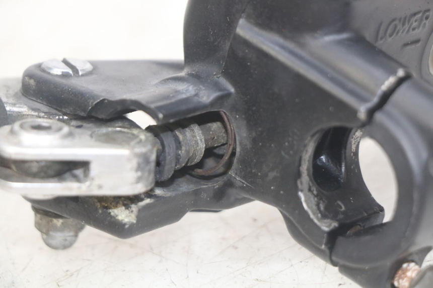 photo de KOPPELINGHOOFDREMSILINDER HONDA CBR F SC25 1000 (1989 - 1992) - Bevestigingspunten