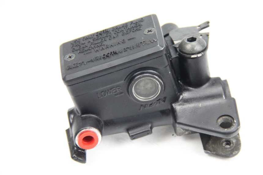 photo de KOPPELINGHOOFDREMSILINDER YAMAHA FJR ABS 1300 (2006 - 2012) - Hoofdaanzicht