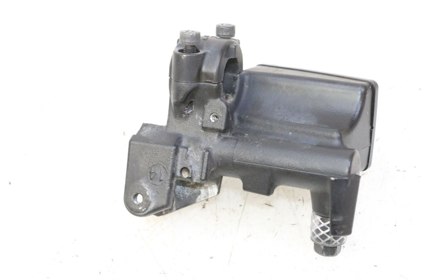 photo de KOPPELINGHOOFDREMSILINDER YAMAHA FJR ABS 1300 (2016 - 2020) - Zoom op gebruiksstaat