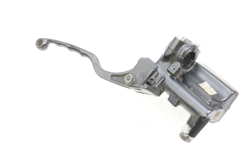 photo de KOPPELINGHOOFDREMSILINDER KAWASAKI GPZ RX 1000 (1986 - 1988) - Bevestigingspunten