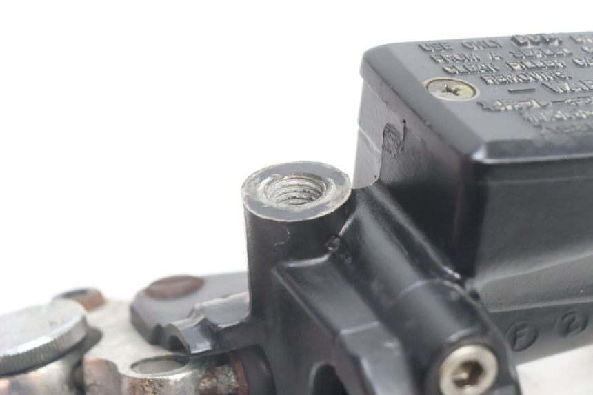 photo de KOPPELINGSHOOFDREMMER YAMAHA XJR 1300 (1998 - 2002) - Andere kijkhoek