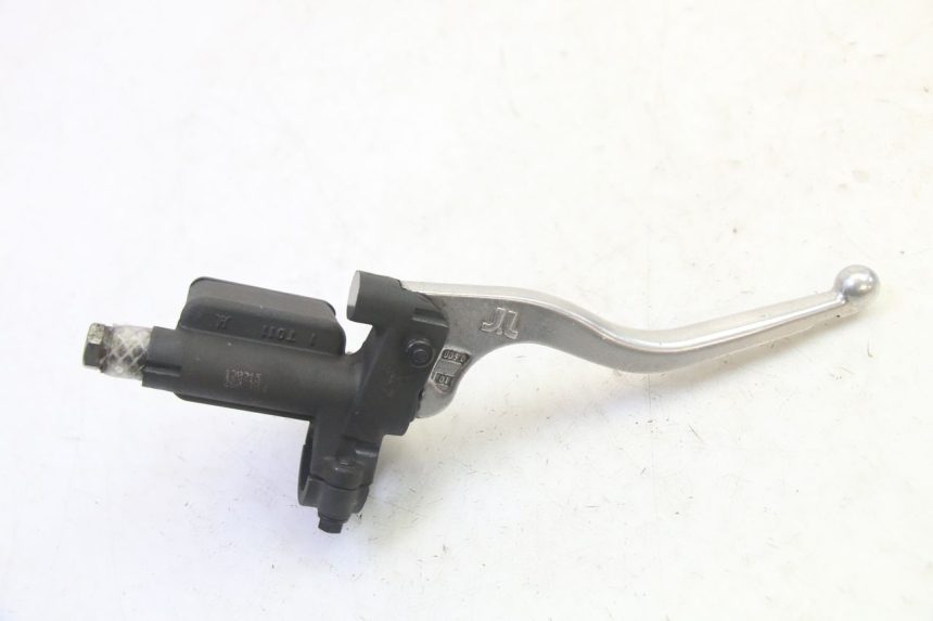 photo de ACHTERREM HOOFDREMSILINDER QUADRO 4 4D 350 (2015 - 2018) - Bevestigingspunten