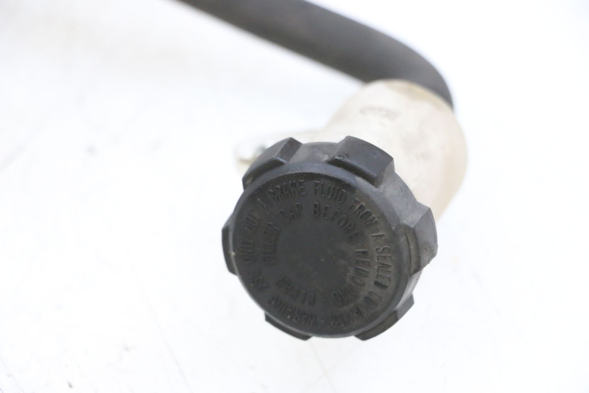 photo de ACHTERREM HOOFDREMSILINDER ADIVA AD3 300 (2014 - 2020) - Visuele inspectie