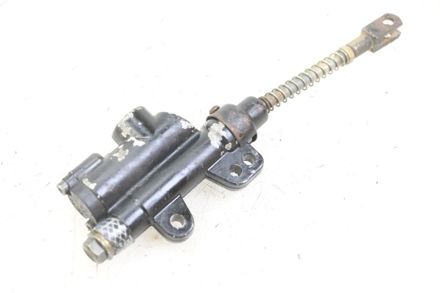 photo de ACHTERREM HOOFDREMSILINDER APOLLO RFZ 125 - Detail van het onderdeel