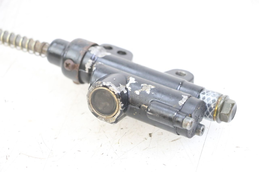 photo de ACHTERREM HOOFDREMSILINDER APOLLO RFZ 125 - Technische close-up