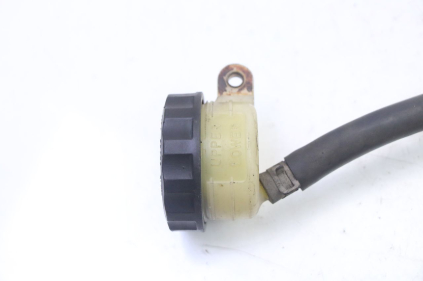 photo de ACHTERREM HOOFDREMSILINDER HONDA CBR RR FIREBLADE 900 (1992 - 1994) - Technische close-up