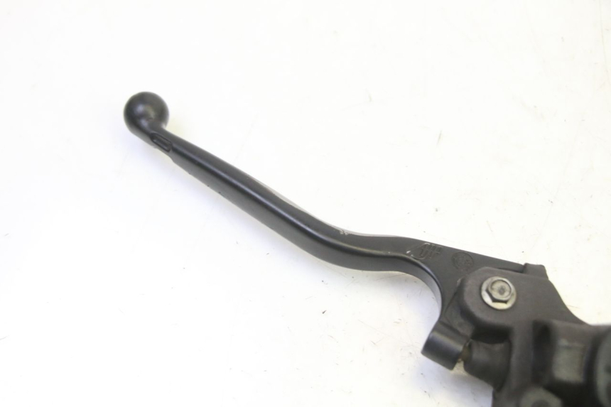 photo de ACHTERREM HOOFDREMSILINDER PEUGEOT ELYSTAR 50 (2002 - 2014) - Detail van het onderdeel