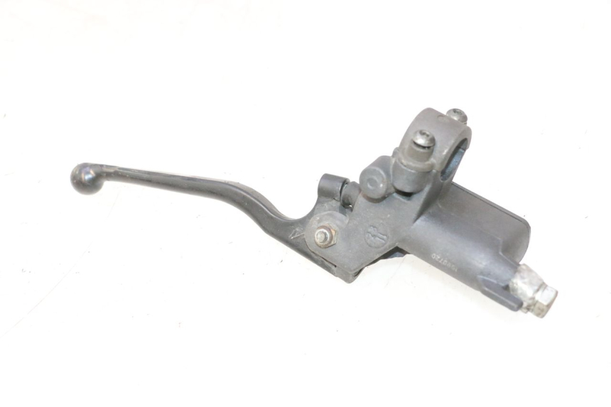 photo de ACHTERREM HOOFDREMSILINDER PEUGEOT ELYSTAR 50 (2002 - 2014) - Technische close-up