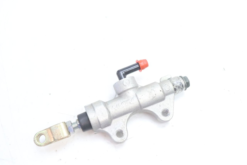 photo de ACHTERREM HOOFDREMSILINDER KAWASAKI ER-6 ER6 N 650 (2005 - 2009) - Hoofdaanzicht