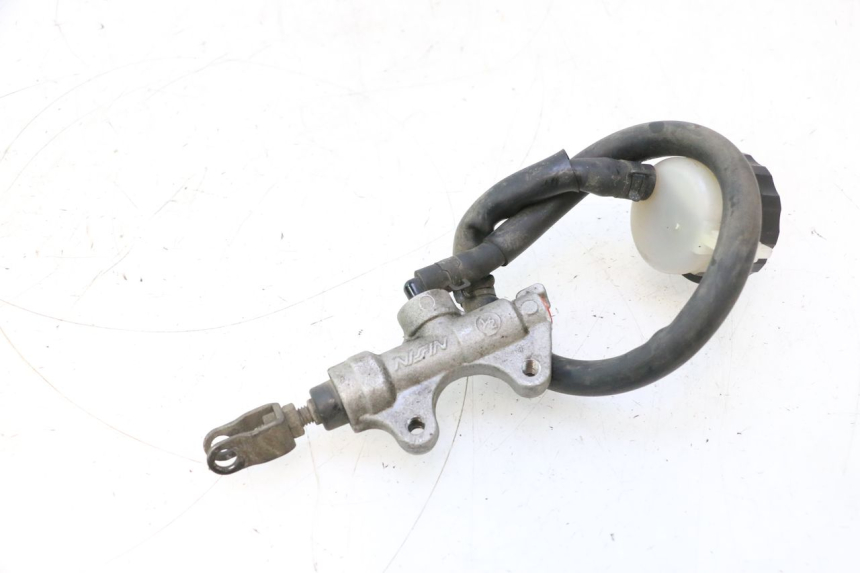 photo de ACHTERREM HOOFDREMSILINDER KAWASAKI ER-6 ER6 N 650 (2005 - 2009) - Detail van het onderdeel