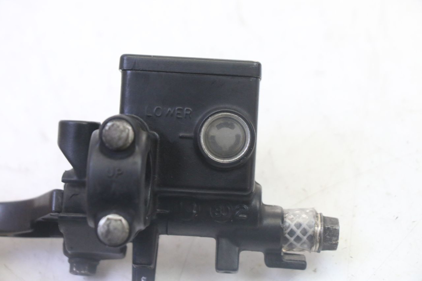 photo de ACHTERREM HOOFDREMSILINDER HONDA FES S-WING SWING ABS 125 (2007 - 2015) - Overzicht