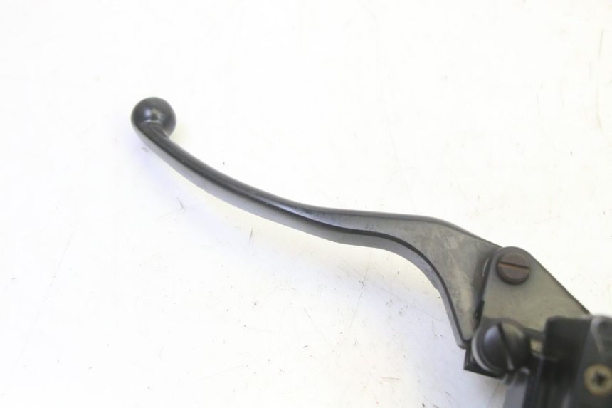 photo de ACHTERREM HOOFDREMSILINDER HONDA FES S-WING SWING ABS 125 (2007 - 2015) - Detail van het onderdeel