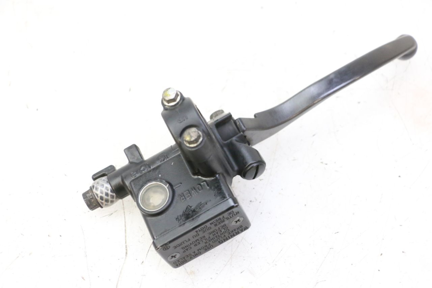 photo de ACHTERREM HOOFDREMSILINDER HONDA FES S-WING SWING ABS 125 (2007 - 2015) - Zoom op gebruiksstaat