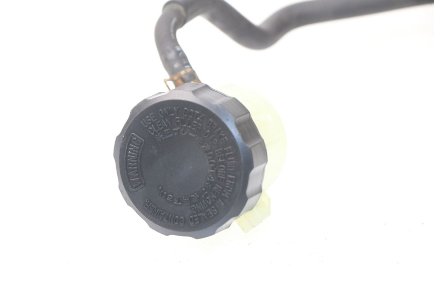 photo de ACHTERREM HOOFDREMSILINDER YAMAHA FJR ABS 1300 (2006 - 2012) - Andere kijkhoek