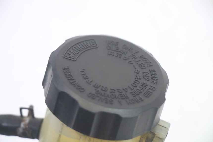 photo de ACHTERREM HOOFDREMSILINDER YAMAHA FJR ABS 1300 (2006 - 2012) - Overzicht