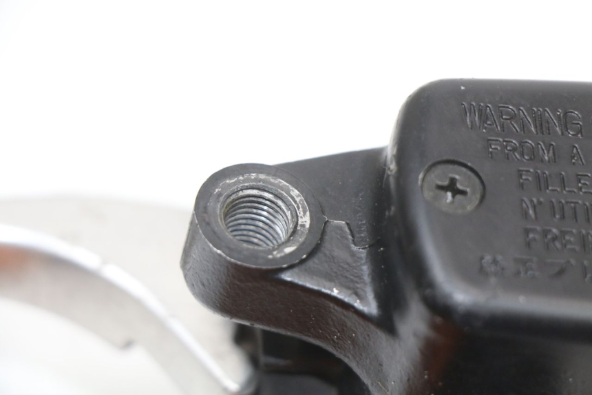 photo de ACHTERREM HOOFDREMSILINDER HONDA FJS SILVER WING SILVERWING 400 (2005 - 2008) - Staat van het oppervlak