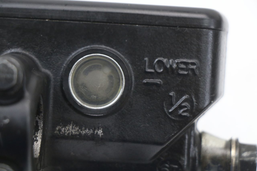 photo de ACHTERREM HOOFDREMSILINDER HONDA FJS SILVER WING SILVERWING 400 (2005 - 2008) - Gecontroleerd onderdeel