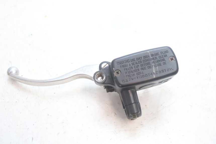 photo de ACHTERREM HOOFDREMSILINDER HONDA FJS SILVER WING SILVERWING 400 (2005 - 2008) - Hoofdaanzicht