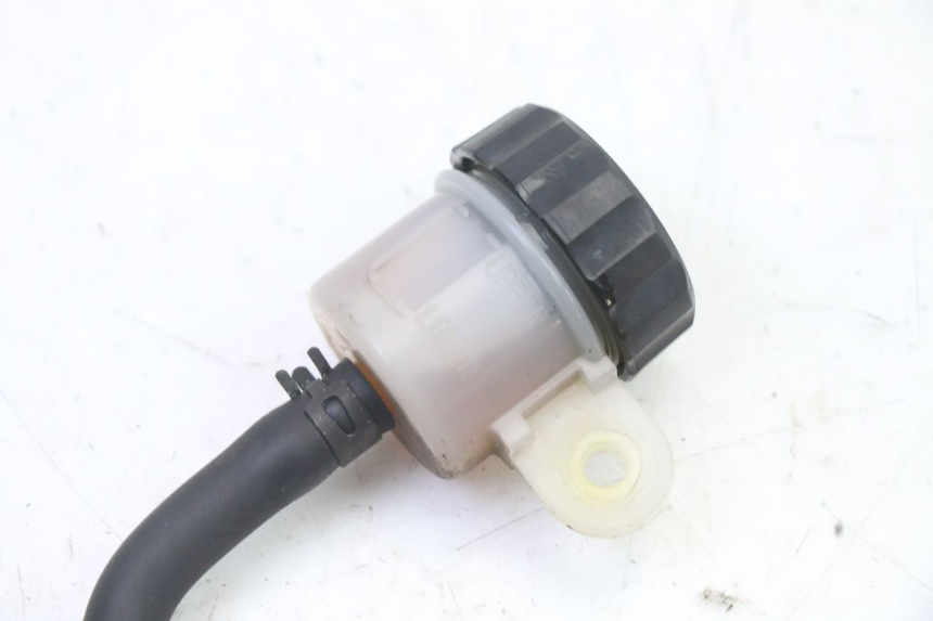 photo de ACHTERREM HOOFDREMSILINDER YAMAHA FZ6 FAZER S2 600 (2007 - 2011) - Andere kijkhoek