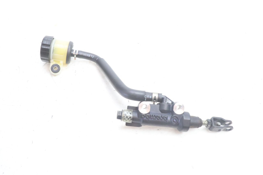 photo de ACHTERREM HOOFDREMSILINDER YAMAHA FZ8 800 (2010 - 2016) - Hoofdaanzicht