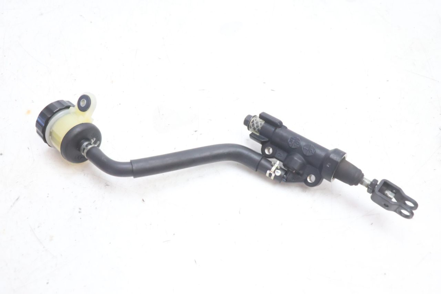 photo de ACHTERREM HOOFDREMSILINDER YAMAHA FZ8 800 (2010 - 2016) - Technische close-up