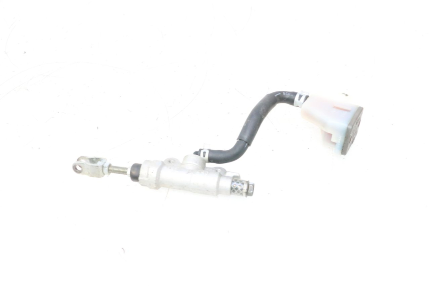 photo de ACHTERREM HOOFDREMSILINDER SUZUKI GSR 600 (2005 - 2012) - Overzicht
