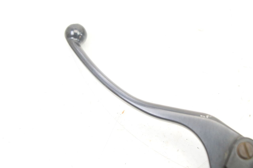 photo de ACHTERREM HOOFDREMSILINDER HONDA FES S-WING SWING ABS 125 (2007 - 2015) - Detail van het onderdeel