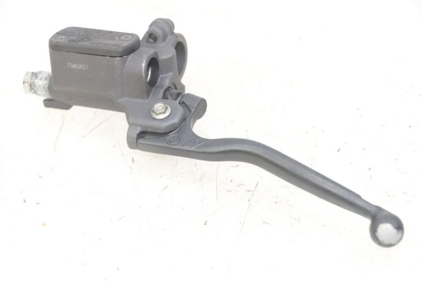 photo de ACHTERREM HOOFDREMSILINDER PEUGEOT JET FORCE CARBU 50 (2003 - 2016) - Hoofdaanzicht